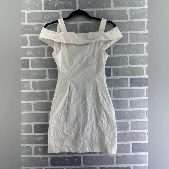 A.L.C. GRAHAM COLD SHOULDER MINI DRESS size 2 - Picture 6 of 8